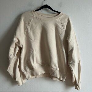 Aritzia Wilfred Free Sz M Cream Relaxed Sweater Sweatshirt